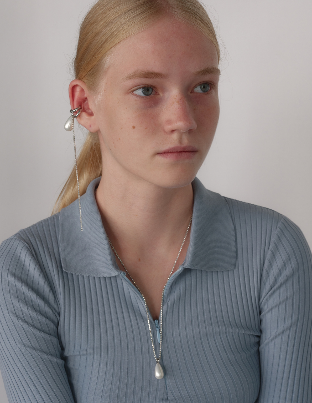 The pearl necklace
