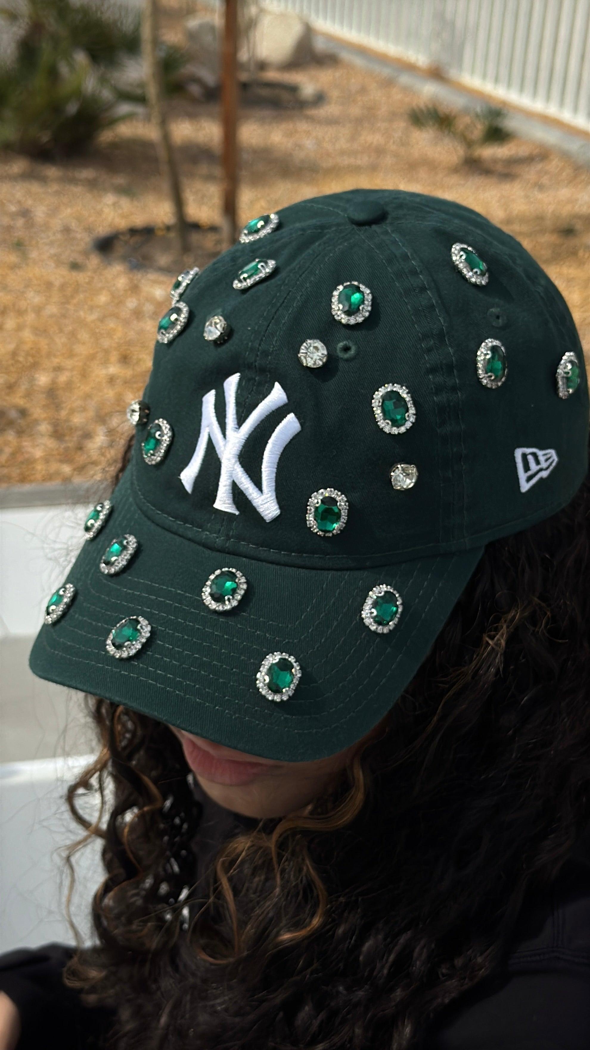 Crystal cap