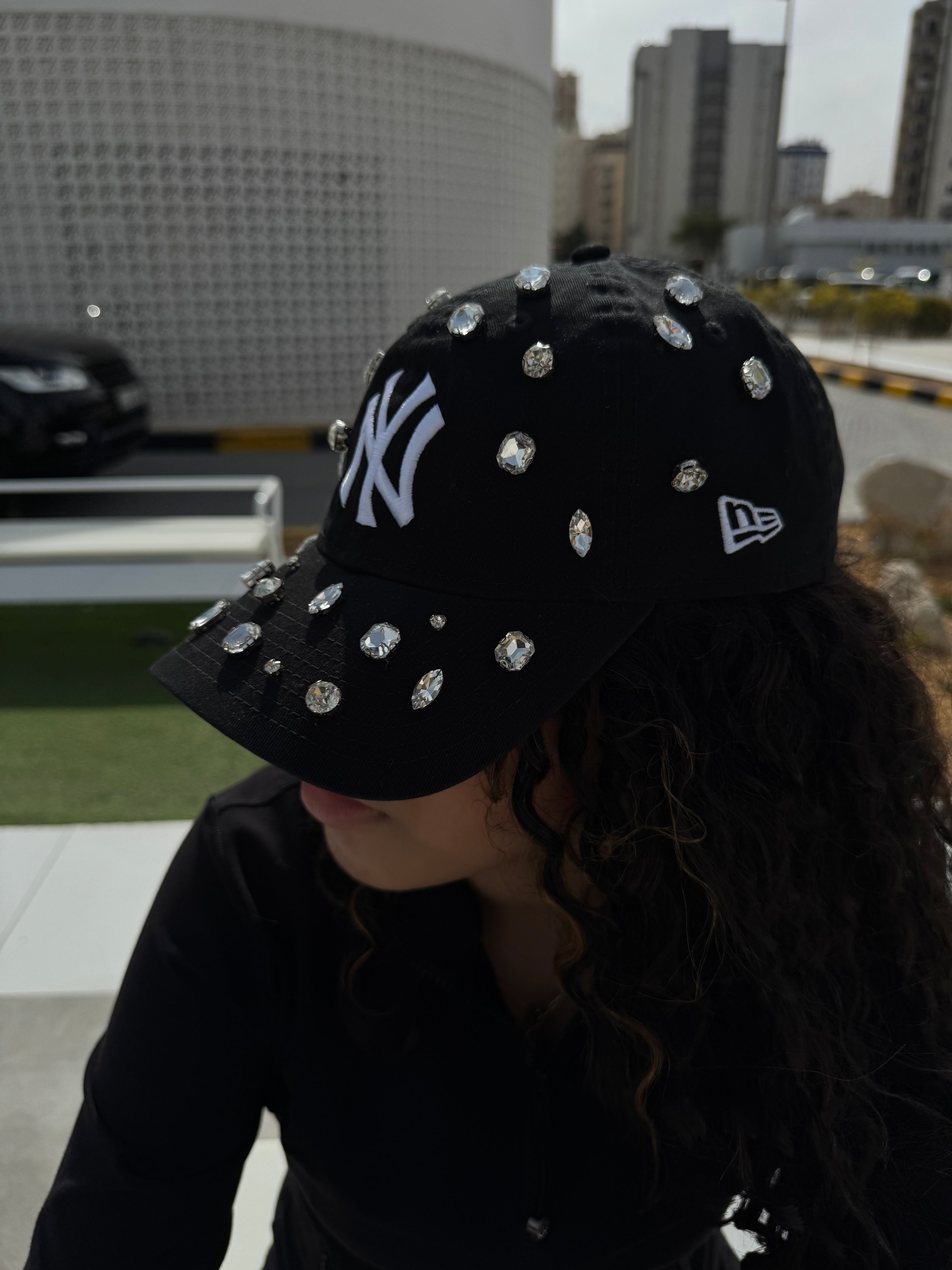 Crystal cap