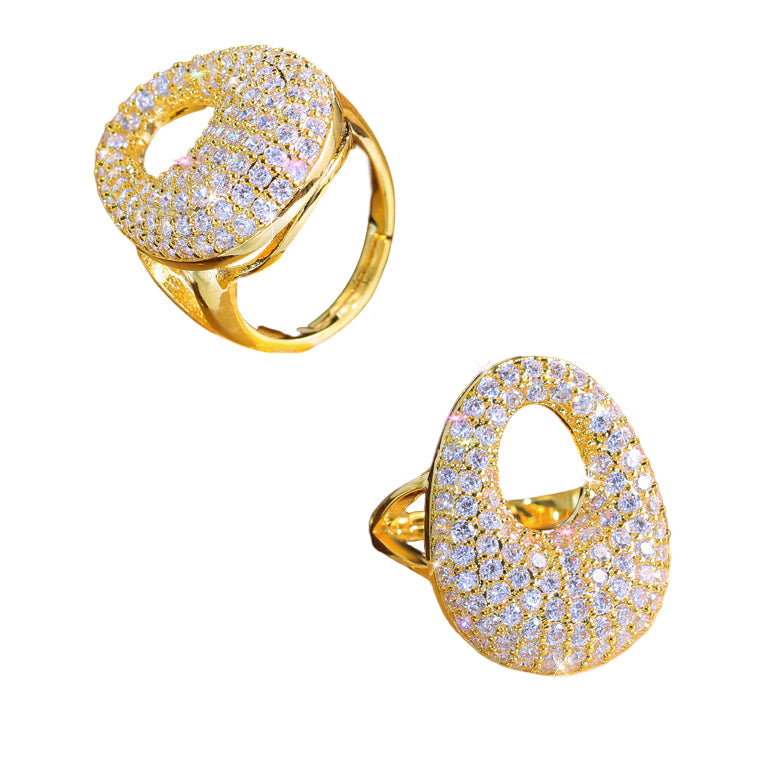 OVAL RING