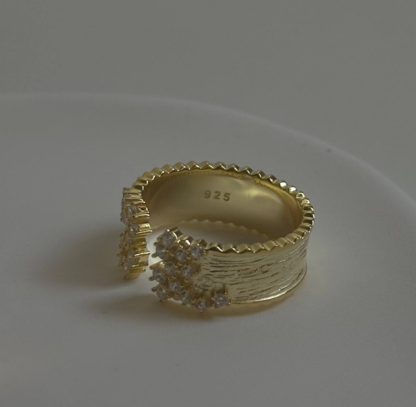 golden waves ring