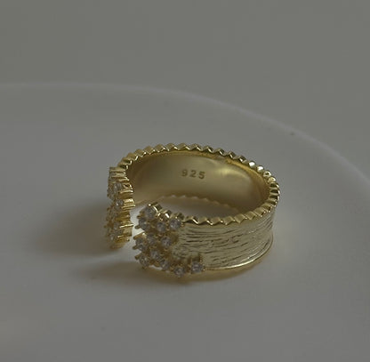 golden waves ring